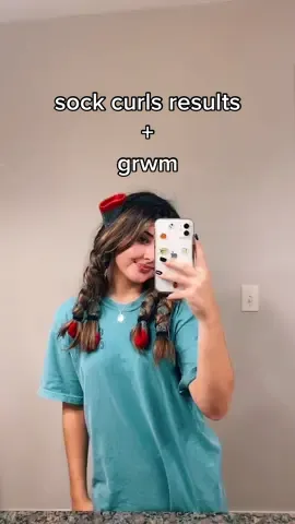 i forgot to set the timer at the end hahaha #fyp #foryou #foryoupage #grwm #sockcurls #hairtutorial #makeuptutorial #curlyhair