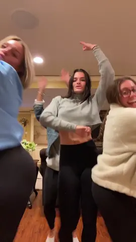 reel it in !!! @meghanthony @alliemccarthy4 @steph_costello