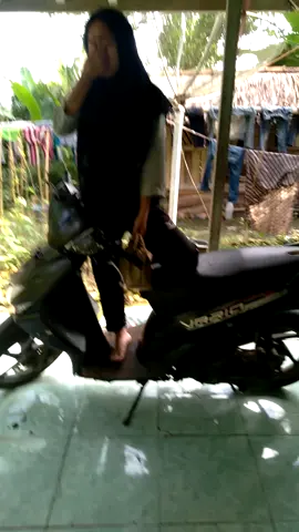 TUTORIAL STANDAR 2 MOTOR ALA ALA AKU😂😂#two_crazy3 #fypシ #foryourpage #fypシ #cantik #berkarakter