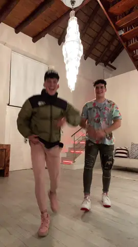 We got so hyped at the end 🤩 #justindenobrega #dance #viral #woah #reverse #slowmo #fyp