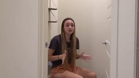 Telling my boyfriend I can’t get my tampon out!!! Can you believe what he did?😳