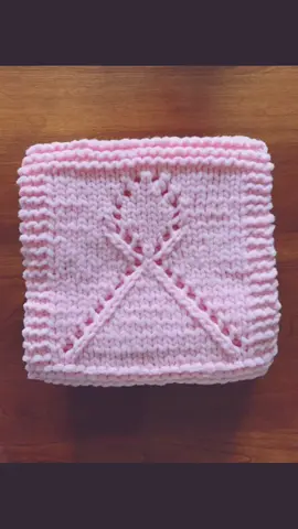 💝 Breast Cancer Awareness Month 💝 Let’s honor of all those who are fighting this disease! Free pattern now on @hi.ravelry #BreastCancerAwareness