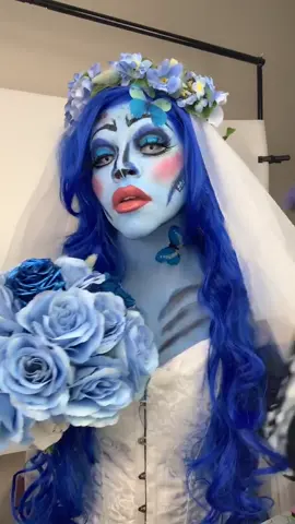 Latin parents be like..... #fyp #foryoupage #emily #corpsebride #thecorpsesbride #halloween #makeup