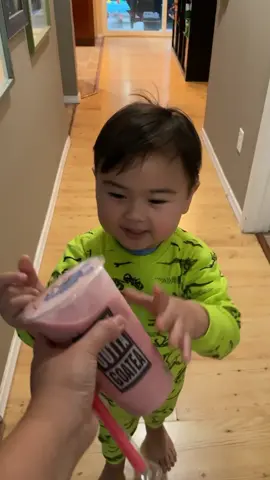 Turned around real quick 😂 Strawberry blended boba tea, yassss. #toddler #fyp #foryou #thankyoumama #food #Foodie #eat #MomsofTikTok #happy #foodfam
