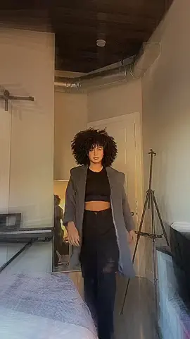 the way the door didn’t even close🤦🏽‍♀️