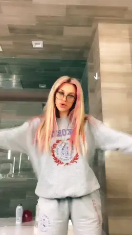 happy halloween 🖤🥺