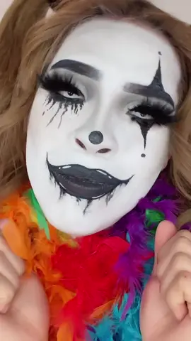 Just clowning around. What about you??? #makeup #beauty #fallintogrowth #fyp
