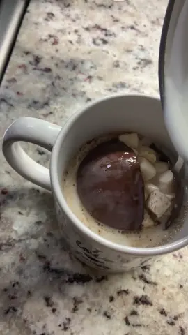 Hot chocolate bomb🤩 #cocoabombs #hotchocolate #parati #mexico #chihuahua #cuu #chocolate #christmas