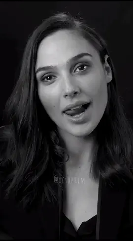 Mujer Maravilla ✨ #fyp #fypシ #parati #xyzbca #aesthetic #90s #actress #foryoupage #dc #wonderwoman #galgadot