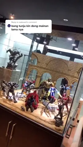 Reply to @euissueti  mainan terlama gue!! Mungkin ini kali yahhh....#fyp #hottoys #marvel #avengers #toy
