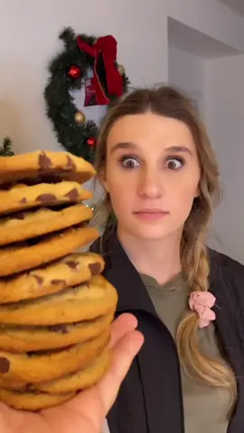 She really wanted the cookies 😳 @cassie