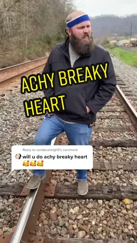 Reply to @candaceleigh5 Achy Breaky heart#bearded_kentuckian #billyraycyrus #philbilly @billyraycyrus ￼@anthonycoleky camera guy