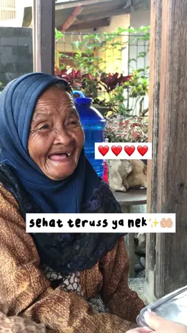 yang lagi cari uang, kerja, kuliah, semuanya, jangan patah semangat yaa!❤️❤️❤️✨