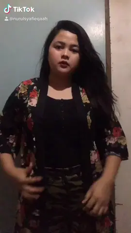 Let’s follow ig sya guys syafiqah30 #tiktokdance #virall #sabahtiktok