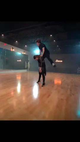 #jive #meghantrainor #dearfuturehusband #ollymurs #jivetutorial #ballroom #dancesport #dancelife #ballroomdance #ballroomdancer #coupledance #dance
