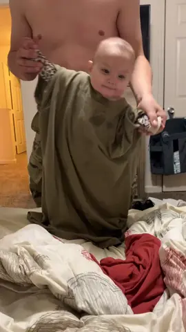 Why is my husband like this? #dadsoftiktok #babiesoftiktok #babygirl #bedtime