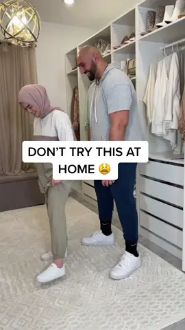 MAJOR FAIL 😫 #mwahchallenge #foryou #tiktokviral #mwah #tiktokchallenge #coupleschallenge #virall #fails #fail #coupleschallenge #husband #wife #fyp