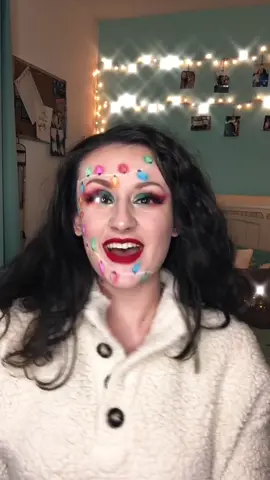 🎄deck the halls 🎄 #makeup #christmas #christmasmakeup #makeupartist #makeuptutorial #christmastiktok