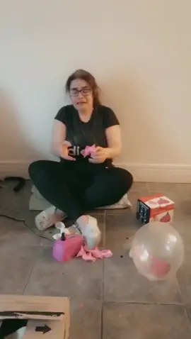 I was so happy with my electric balloon pump! Didn’t read the instructions though 😐 #OhNo #oops #balloonspopping