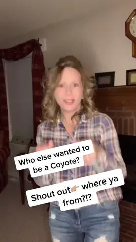 #coyoteugly #tabletop #fyp #foryou #dance #sing #jamout #daily #MomsofTikTok #over40 #boymom #fun #smile #mom #mama #whoelse #whereyafrom #ask #go