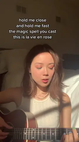 in the morning light 🌹 this time with harmonieees :) #FamilyRecipe #jazz #music #singer #fyp