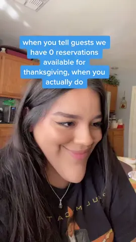 this is just a joke btw !! lowkey wish i could though #fyp #hostess #watchmegrow #HereForRMHC #OnlineDating #foryoupage