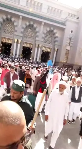 Madinah#madinayaadatahai😭💕 #madinah_pak_roza_a_raool #masjidenabvi #umrahmemories #umrah2019 #naatsharif #beatifulmomentes #fyp