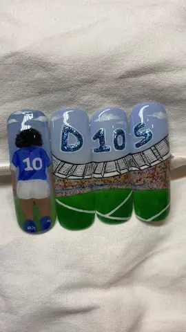 Un omaggio a DIEGO ARMANDO MARADONA 💙D10S💙 #diegoarmandomaradona #stadiosanpaolo #nail #nailartbyme #mypassion