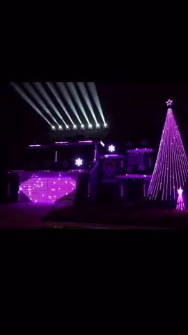 Those neighbors ... 😮 #christmas2020 #christmaslights