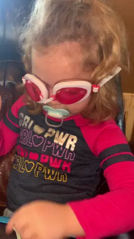 she’s a WHOLE mood. #BagelBopsContest #EasyDIY #CashAppInBio #goggles #fyp