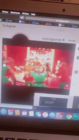 #mariahcarey #arianagrande #ohsantaremix #mariahcareychristmas