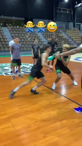 😅 2020 en une action 🙅‍♂️🤦‍♂️ #lnb #pourtoi #foryou #chute #practice #basket #basketball