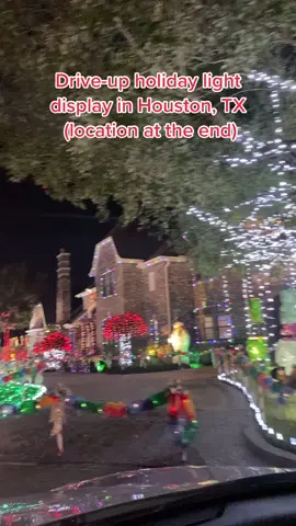 Beautiful holiday light display in #houston #houstontx #htx #christmas #holiday