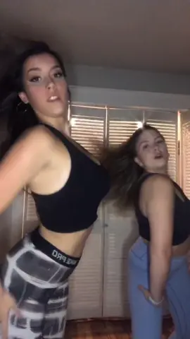 Take it slow @alifranzone17 #HolidayMusic #HowBizarre #BagelBopsContest #fyp #foryoupage