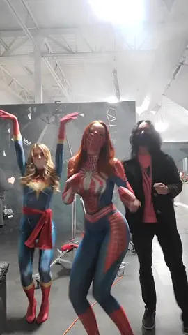@kennwal @webwarriorsworkshop Photoshoot time! 🕷🕷🕷 #spidergirl #spiderwoman #spiderman