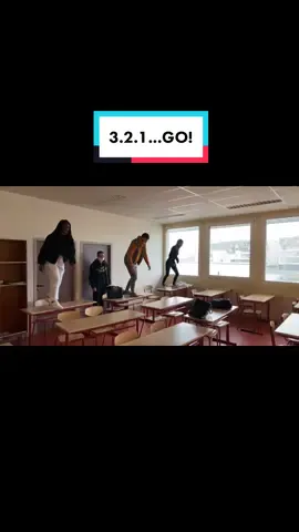 au revoir 👋 @lou.anne.r  #fyp #pourtoi #foryou #stmg #viral #table #course #drole