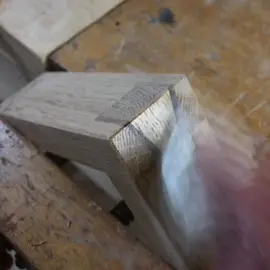Singe dovetail joint 🔥 #satisfying #woodworking #woodsman #art #nature #amazing #beautiful #work #architecture #woodlovers #furniture #diyprojects