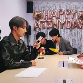 his reaction 👁️👄👁️#ateez #seonghwa #hongjoong #seongjoong #atiny