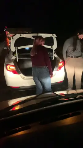 Bizim ülkemizde köpegi bagaja bindiremessin kapıyı açarsın arkaya biner ayıktınmı @eness.kya @ersinbasbug @mmkvideo @aysun.nsy @10dogan1453 @kaan.offi