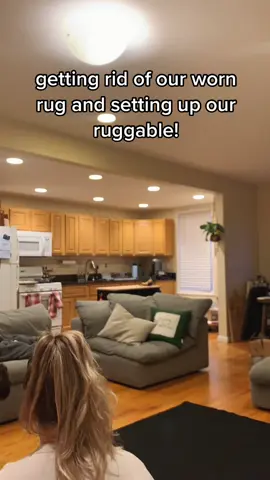 getting rid of our worn rug and setting up our @ruggable ! Such an easy process 😊#ruggable
