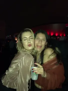 Some pre-COVID mems 🤍