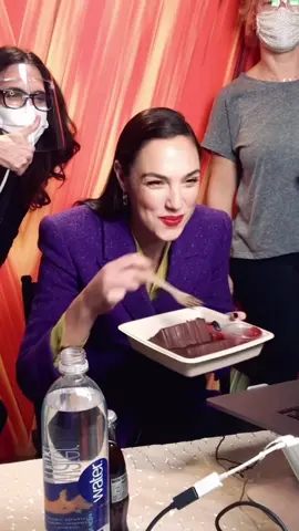 Press junkets during a pandemic: Start off with a giant chocolate cake and take it from there... 🍰 #WW84