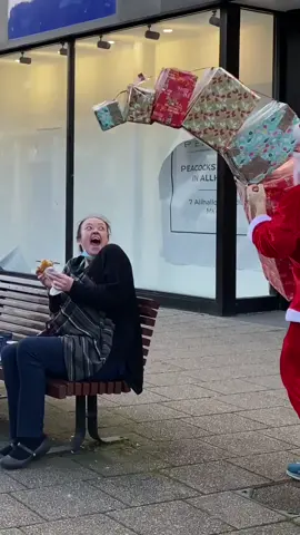 THE LAST LADY!!  😂💀 #funnysanta #prank #funnyprank
