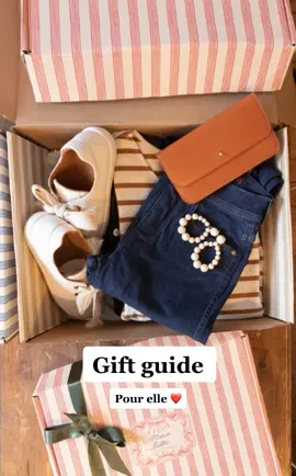 Gift ideas for her with Sézane #sezane #santasezane #sezanelovers #christmas #fashion #gift