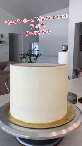 HOW TO DO A DRIP CAKE. PART 1 “The Pastry Bag” technique. How do you DRIP?! #tiktokpartner #LearnOnTikTok #cake #cakevideos #food