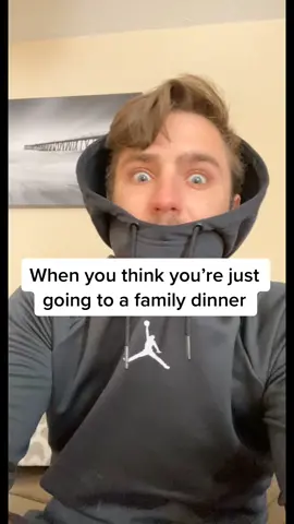 My parents are built different🥴 #DontDropTheOhYeah #YearOnTikTok #OREOFORSANTA #HelloWinter #OutPizzaTheHut #family #familydinner #familydinnernight