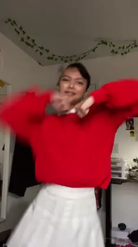 dance by @bokutosplatonicsoulmate literally every aot opening no matter what version SLAPS