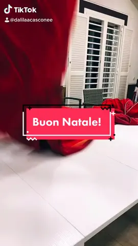 Buone feste a tutti 🎄! Avete già scartato i regali?❤️ #foru #perte #natal