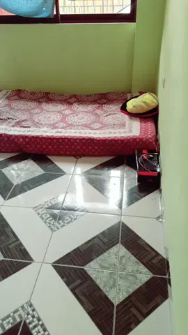 cuando uno vive solo sabe cómo es la vida y cuanto cuesta ganarse la vida 😪😢luchando solo 😔😔