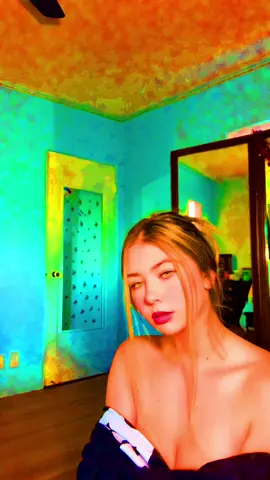 My eyes look insane 👁👄👁
